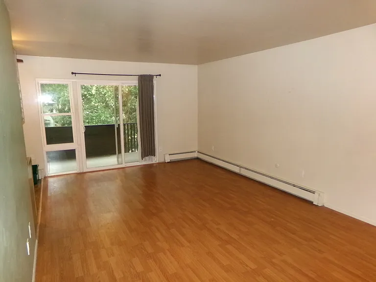 620 Mathews St #307 — Photo 4