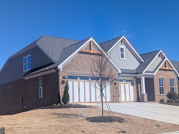 3rd image of 2250 Thames Ct