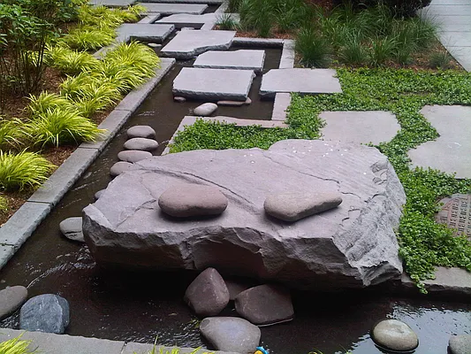 Rented by Metro Realty NY Inc | media 22