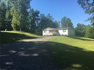 1009 Calhoun Rd, Westfield, NC 27053