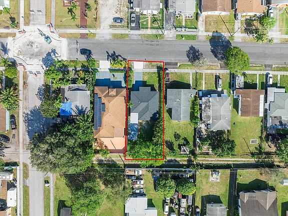 4th image of 4530 SW 25th St