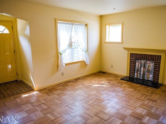 5th image of 412 W Carlisle St