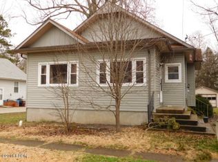 611 N Springer St, Carbondale, IL 62901