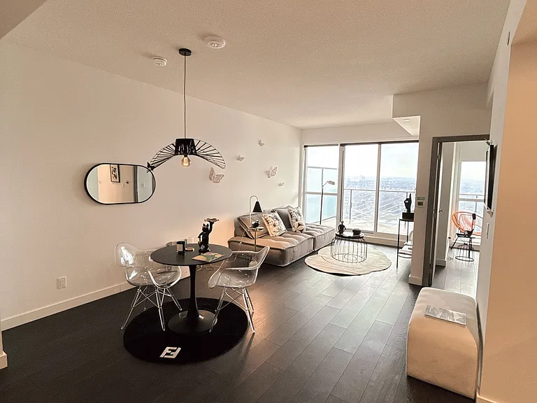 85 McMahon Dr #2608 — Photo 30