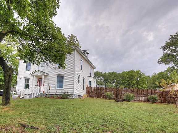 2nd image of 1329 W Daugherty Street