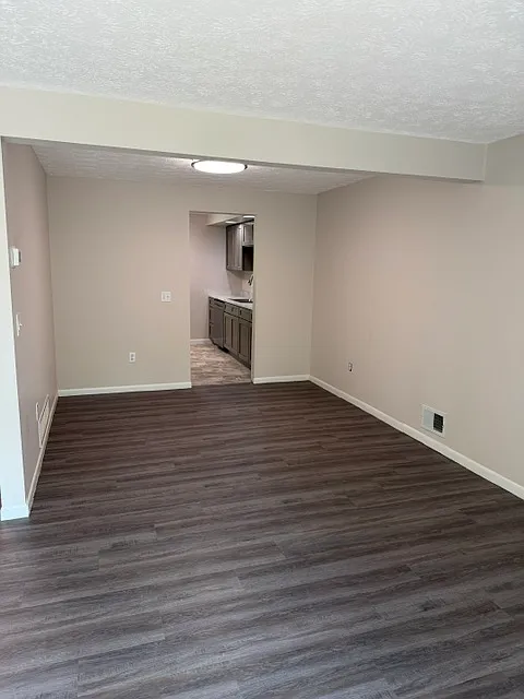 2 bed, 1.5 bath, 1300 sqft, $1,850 — Photo 4