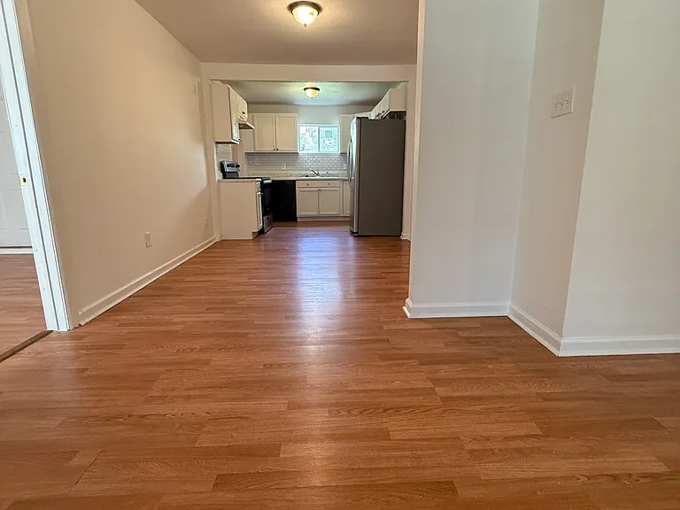 9425 Sierra Dr — Photo 6