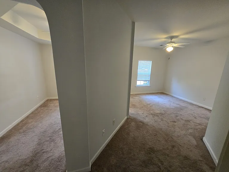 1201 Grove Park Dr — Photo 8