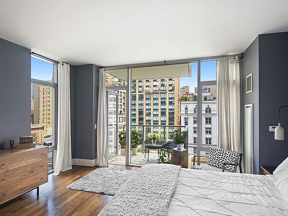 5th image of 165 W 18th St #7A