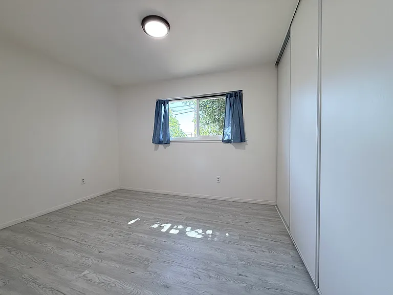 175 S Vallejo Way — Photo 10