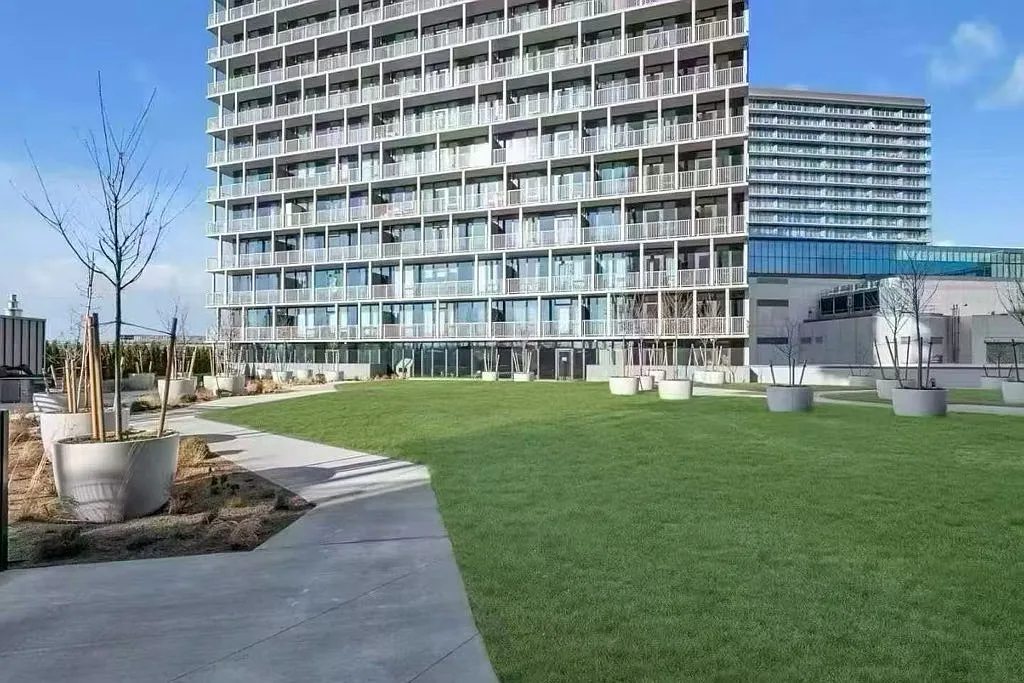 2 bed, 736 sqft, $4,000 — Photo 1