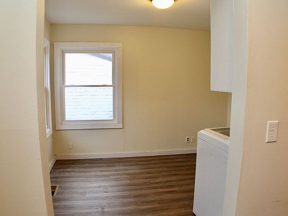 5th image of 2099 Van Courtland Dr