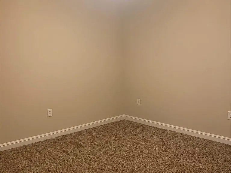 10023 Thicket Park Ln — Photo 10