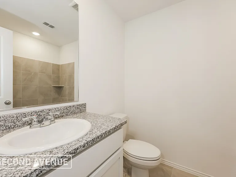 1828 Lotus St — Photo 18