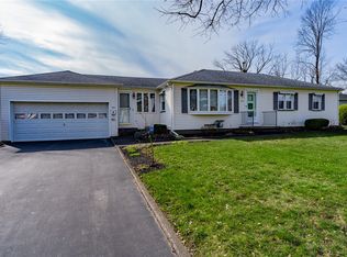 59 Rae Dr, Rochester, NY 14626