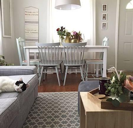 living room (note: light fixture & furnishings belonged to tenant)