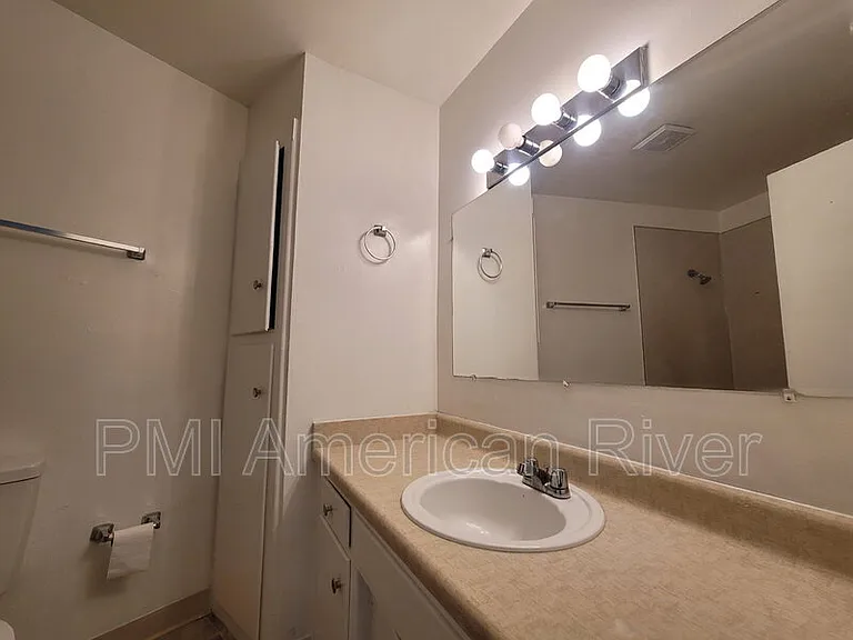6124 Terrell Dr #3 — Photo 11