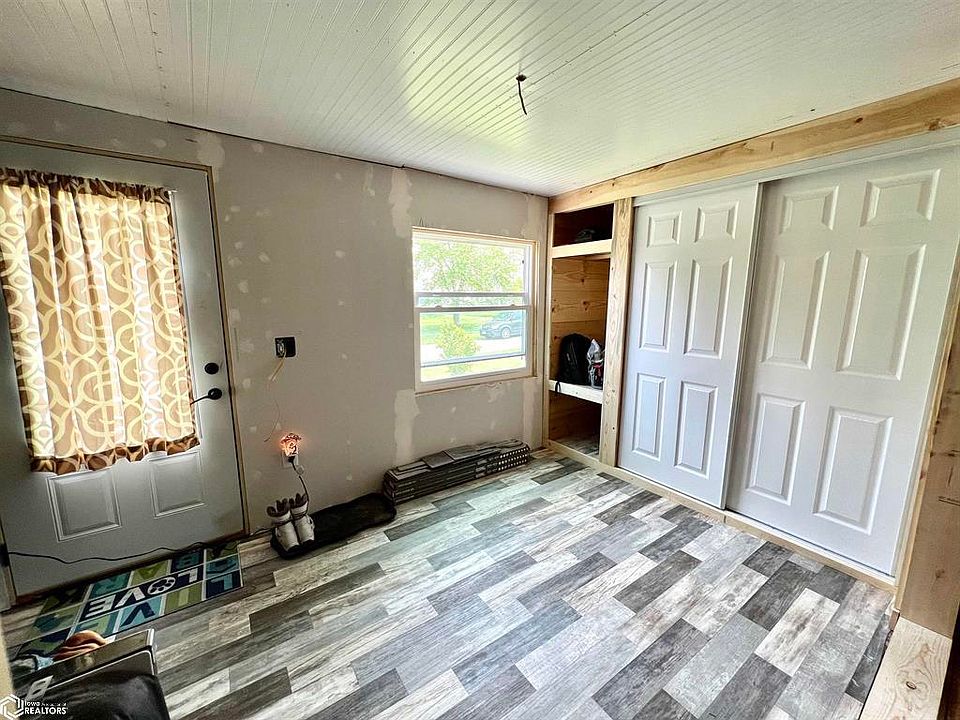 107 N Mill St, Gilman, IA 50106 MLS 6307982 Zillow