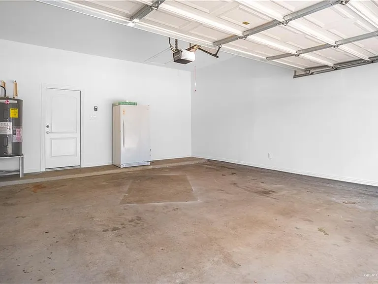 3316 Zoe Ave — Photo 19