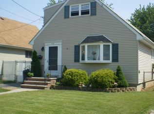 414 Darlington Ave, Staten Island, NY 10309