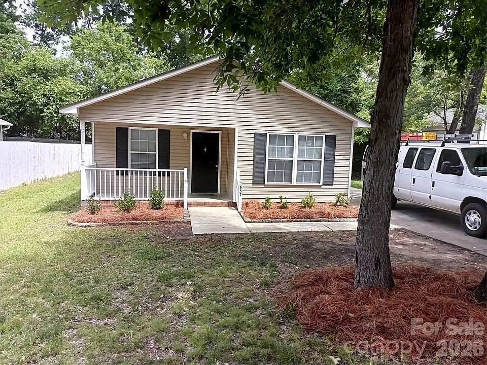 1st image of 837 Rockdale St