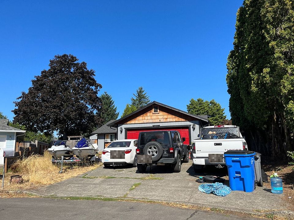 1st image of 311 SE 152nd Ct