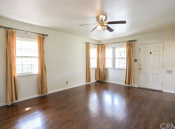 4th image of 9828 McNerney Ave