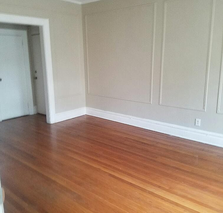 1st image of 850 S Orange Ave APT 1