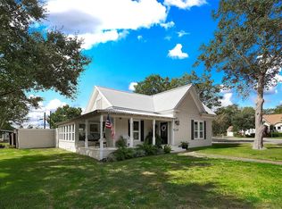 309 W Post Office St, Weimar, TX 78962