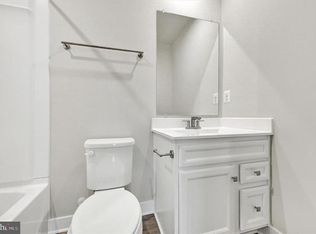 815 Lennox St, Baltimore, MD 21217