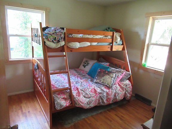 2nd bedroom upstairs