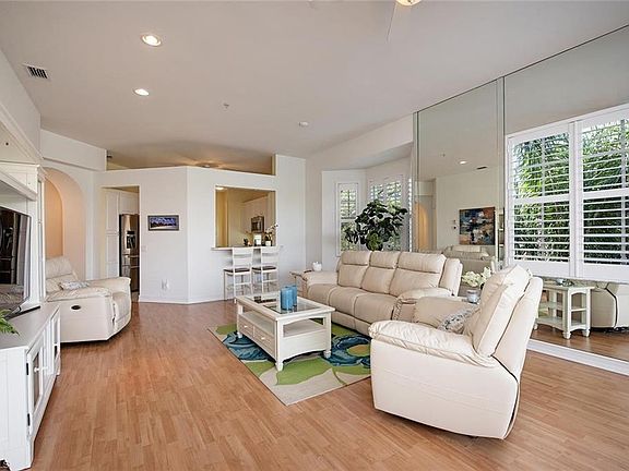 3rd image of 750 Bentwater Cir #7-201