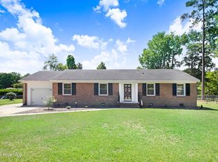 2305 Hardee Rd, Kinston, NC 28504