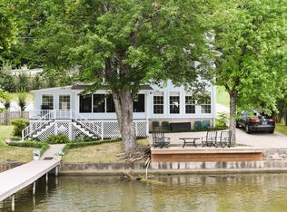 292 Spring Cove Cir, Florence, AL 35634