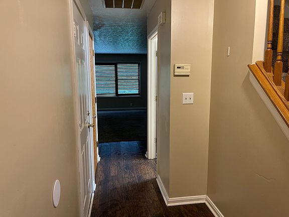 5th image of 382 Glenside Ct