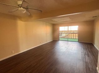 New Chicago, Hemet, CA 92544