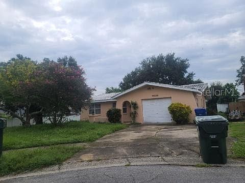 1st image of 207 Cove Ct
