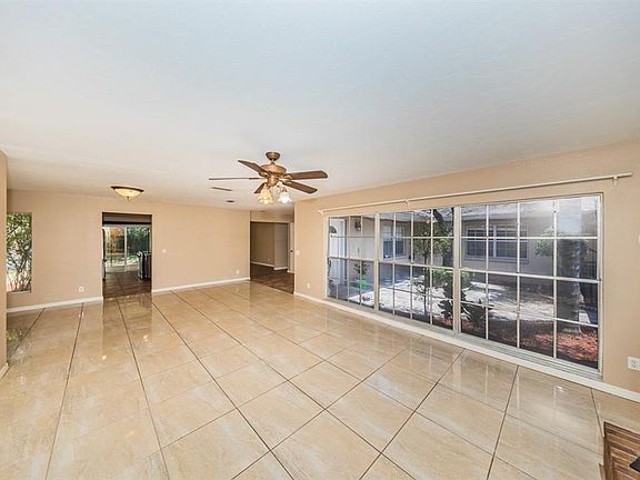 4th image of 1108 Lady Guinevere Dr