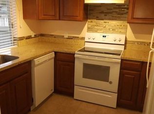 1002 SW 150th St APT 1, Burien, WA 98166