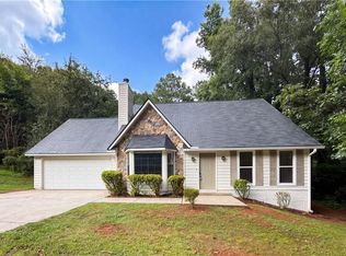 912 Steeple Chase Dr, Lawrenceville, GA 30044