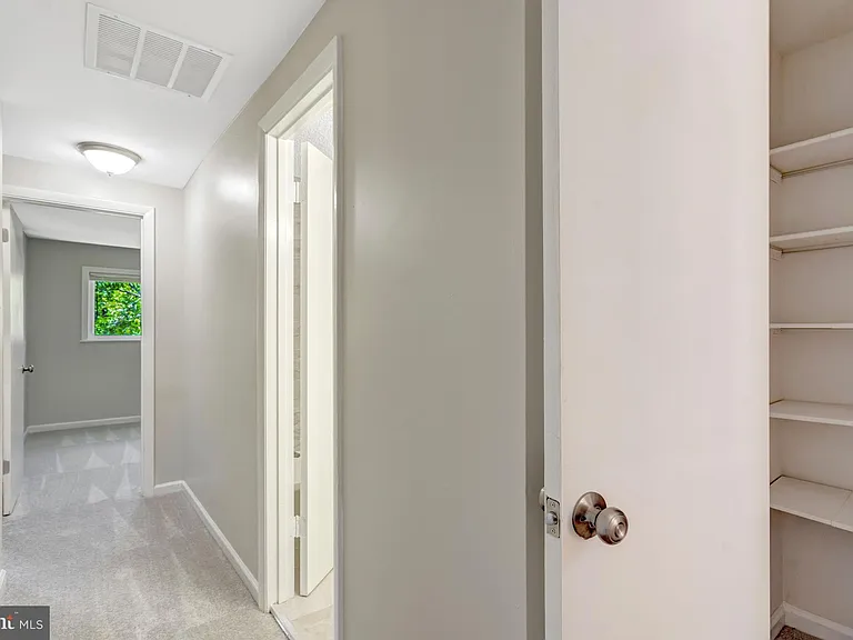 7065 Leewood Forest Dr — Photo 23