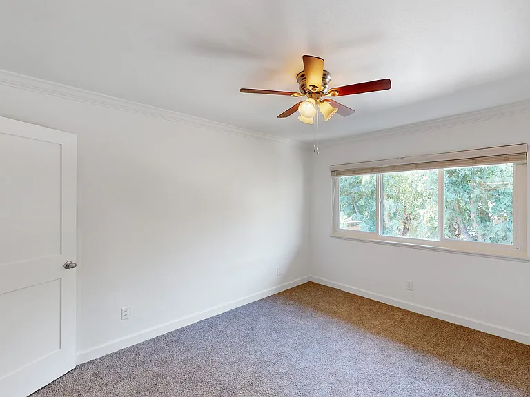 109 Professional Center Pkwy #106 — Photo 6