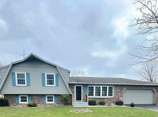 350 Meadow Lark Ln, La Porte, IN