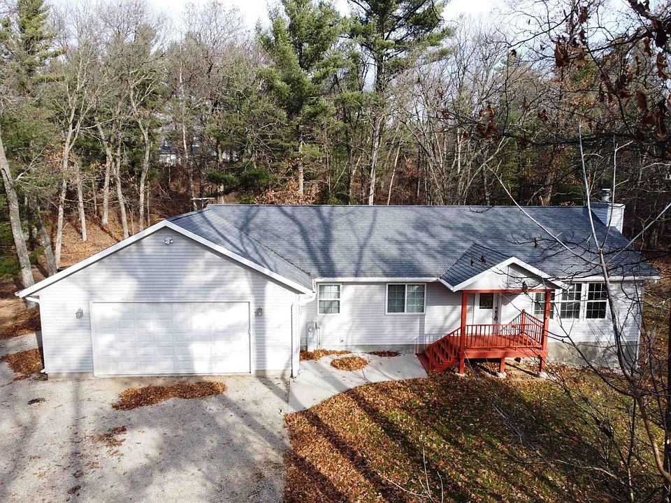 Quiet Wooded Setting!
