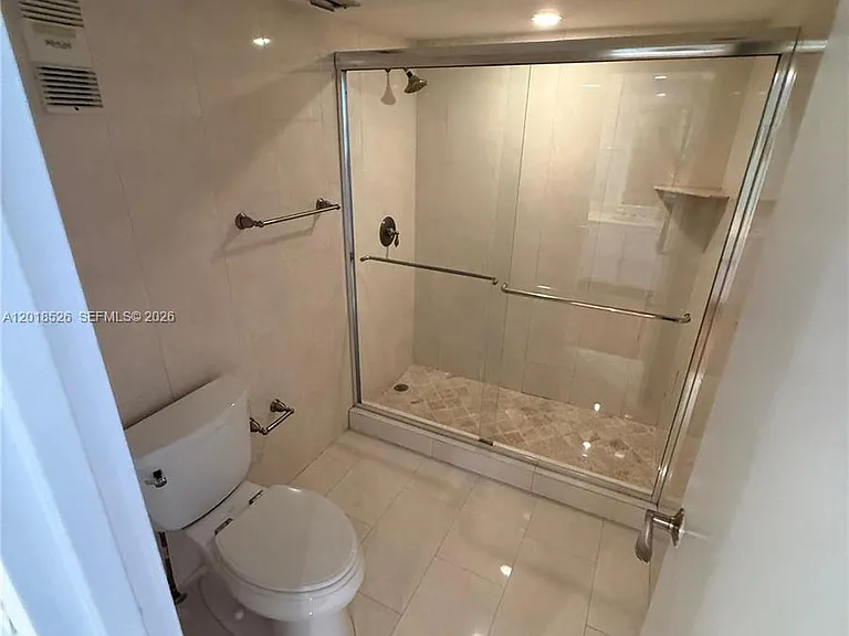 2333 Brickell Ave #602 — Photo 52