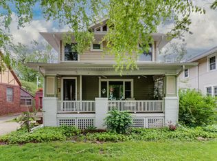 2013 E Taylor St, Bloomington, IL 61701