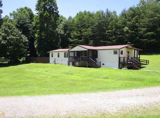 176 The Pines Rd #19&20, Cleveland, GA 30528