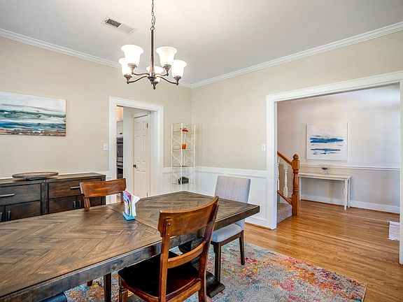 4th image of 1801 Rollingwood Dr