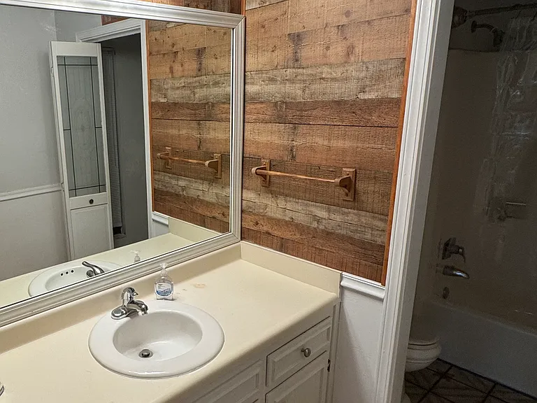 8991 Mandarin Dr — Photo 16