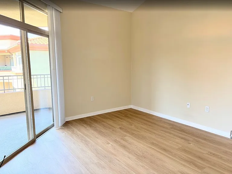 1501 Front St #629 — Photo 9